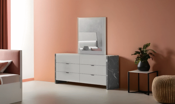 Jennifer Italia Mah Jong Mirror in Gray