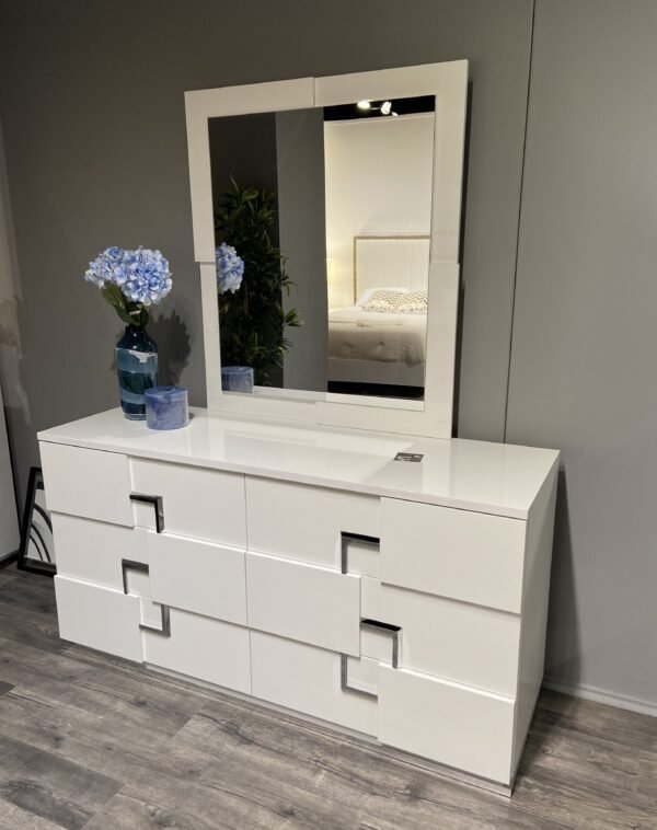 Jennifer Italia Octet Mirror in Glossy White Wood Frame Finish - Image 3
