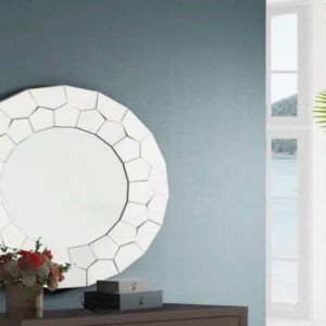 Regina Mirror